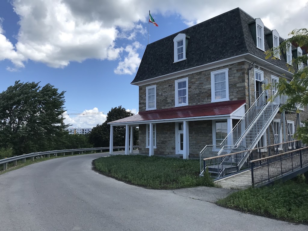 Manoir de Beauharnois | 640 Rue Ellice, Beauharnois, QC J6N 0T2, Canada | Phone: (450) 395-0704