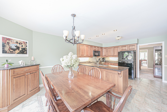 John Berezowski - Real Estate Salesperson | 1070 Stone Church Rd E #42, Hamilton, ON L8W 3K8, Canada | Phone: (905) 805-8554