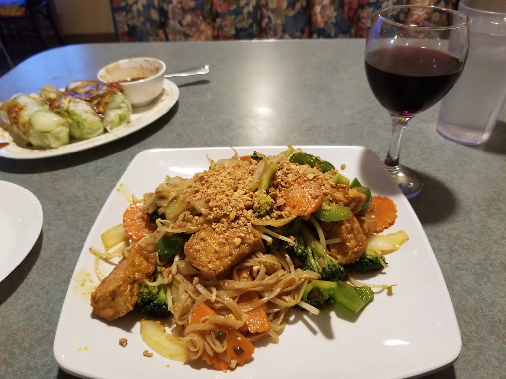 Watt Street Bistro | B, 710 Watt St C, Winnipeg, MB R2K 2S7, Canada | Phone: (204) 221-9830
