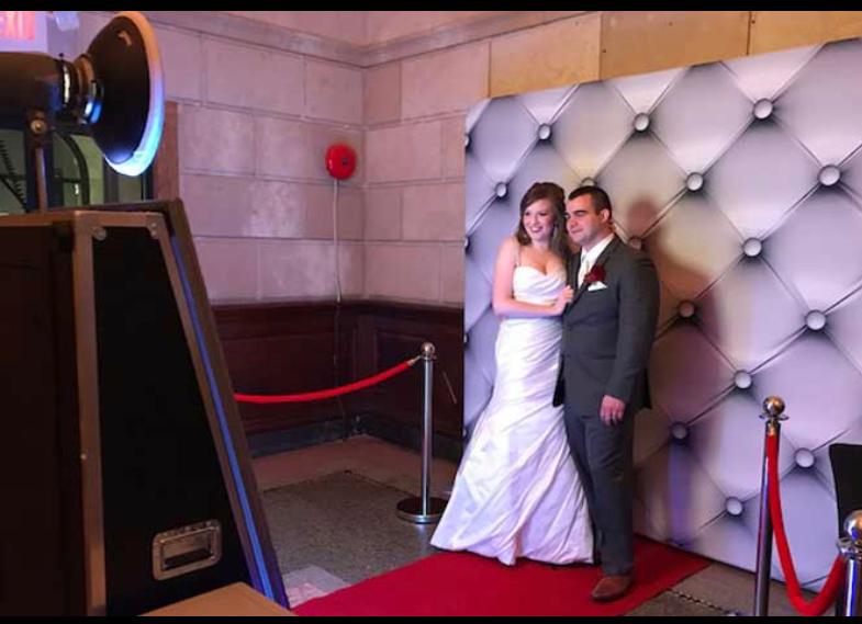 Shiny Memories Toronto | Mirror Photo Booth | 2313 Lake Shore Blvd W, Etobicoke, ON M8V 1A8, Canada | Phone: (416) 522-6710