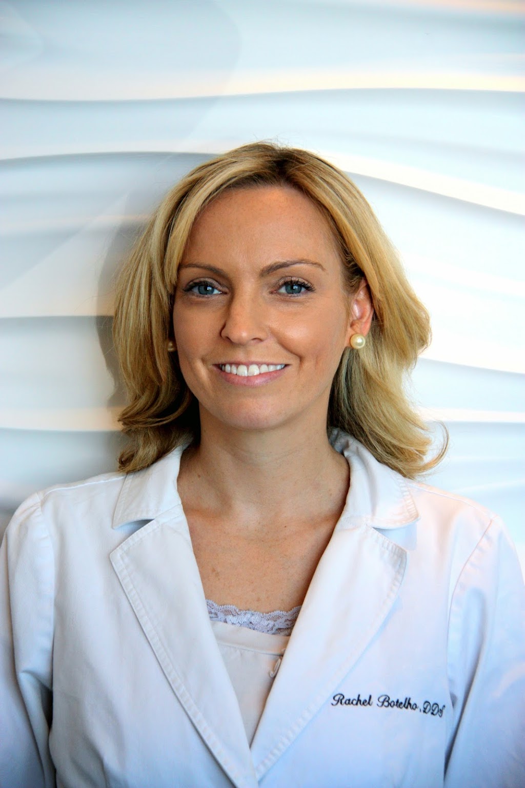 King Street Dental | 870 King St W, Hamilton, ON L8S 1K3, Canada | Phone: (905) 528-8629