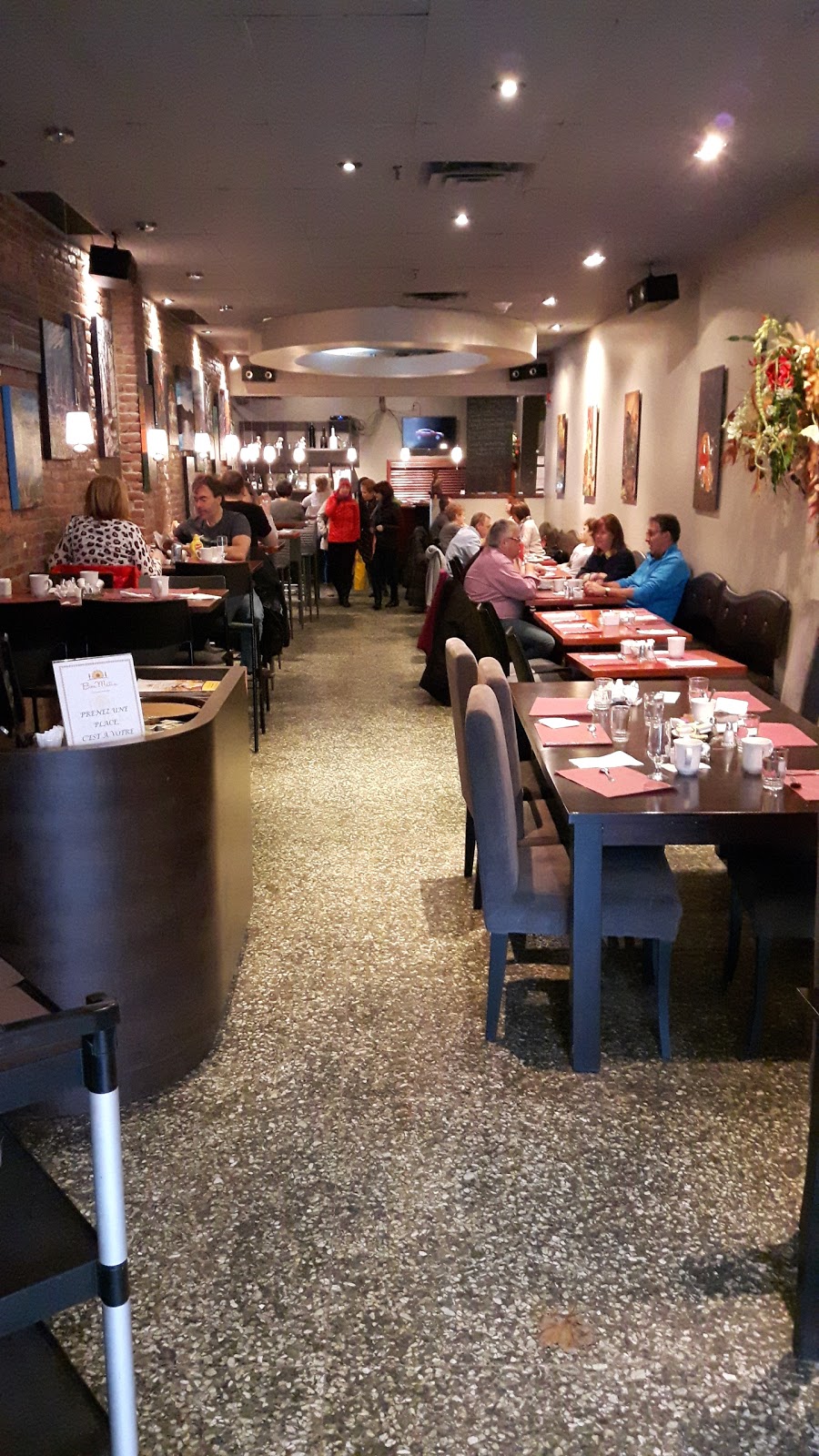 Bon Matin | 3100 Rue de la Forest, Québec, QC G1W 1L8, Canada | Phone: (581) 742-2846