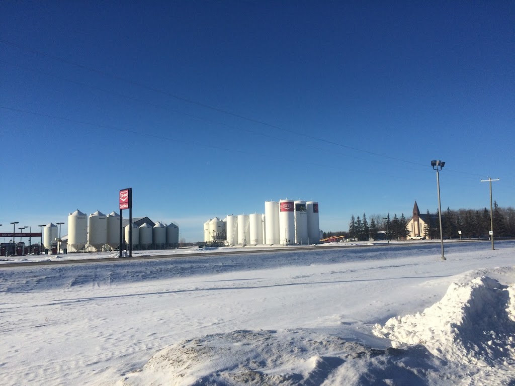 Neerlandia Coop/Neerlandia Co-op | 3224 Township Road 615 #1, County of Barrhead No. 11, AB T0G 1R2, Canada | Phone: (780) 674-3020