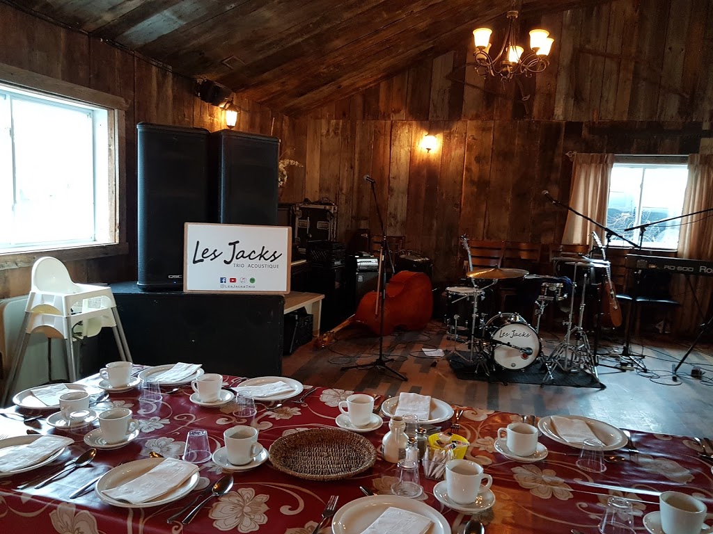 Table Champêtre Les Rondins | 5885 Route Arthur Sauvé, Mirabel, QC J7N 2W4, Canada | Phone: (450) 258-2467