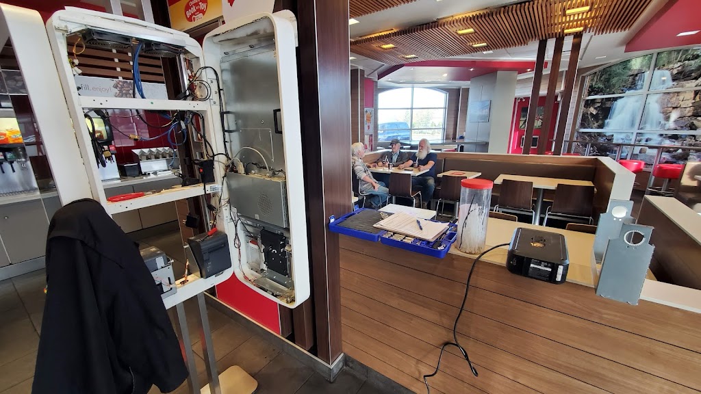 West Lethbridge Towne Centre | 550 University Dr W, Lethbridge, AB T1J 5C9, Canada | Phone: (587) 955-6828 ext. 6217