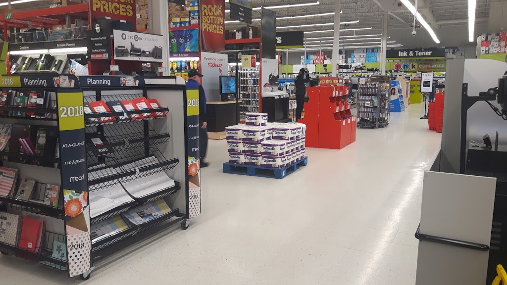 Staples | 10136 King George Blvd, Surrey, BC V3T 2W4, Canada | Phone: (604) 582-6789
