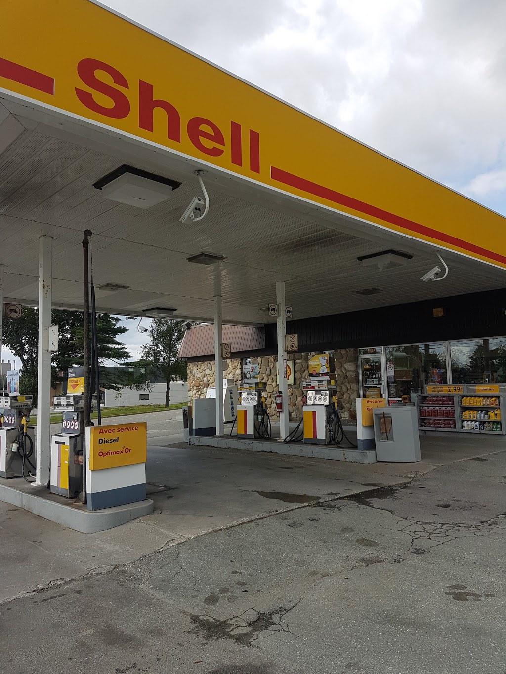 Shell | 1837 Rue King E, Sherbrooke, QC J1G 5G7, Canada | Phone: (819) 346-9201