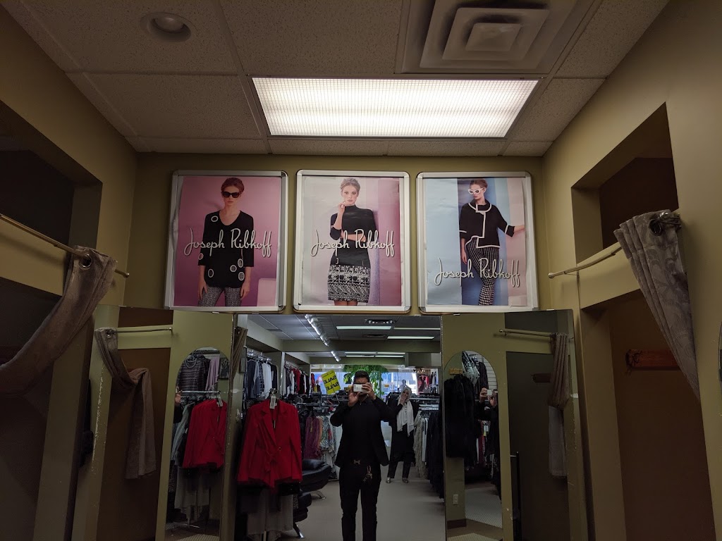 Flash Fashions | 392 St Albert Trail, St. Albert, AB T8N 5J9, Canada | Phone: (780) 459-6399