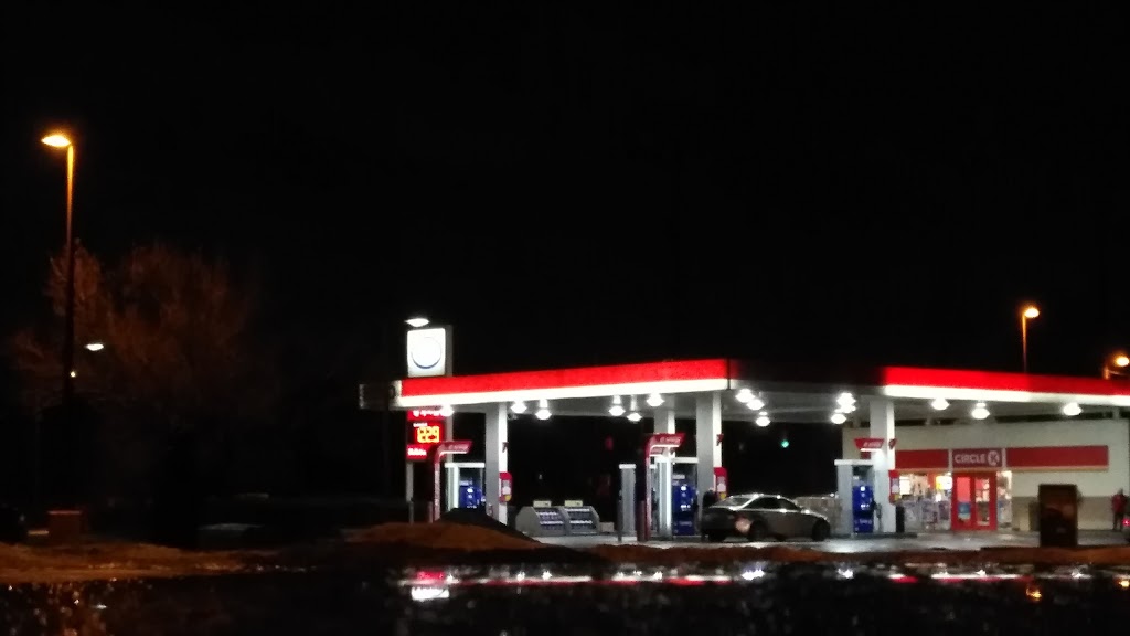 Esso | 1030 Centre St, Thornhill, ON L4J 3M8, Canada | Phone: (905) 597-0345
