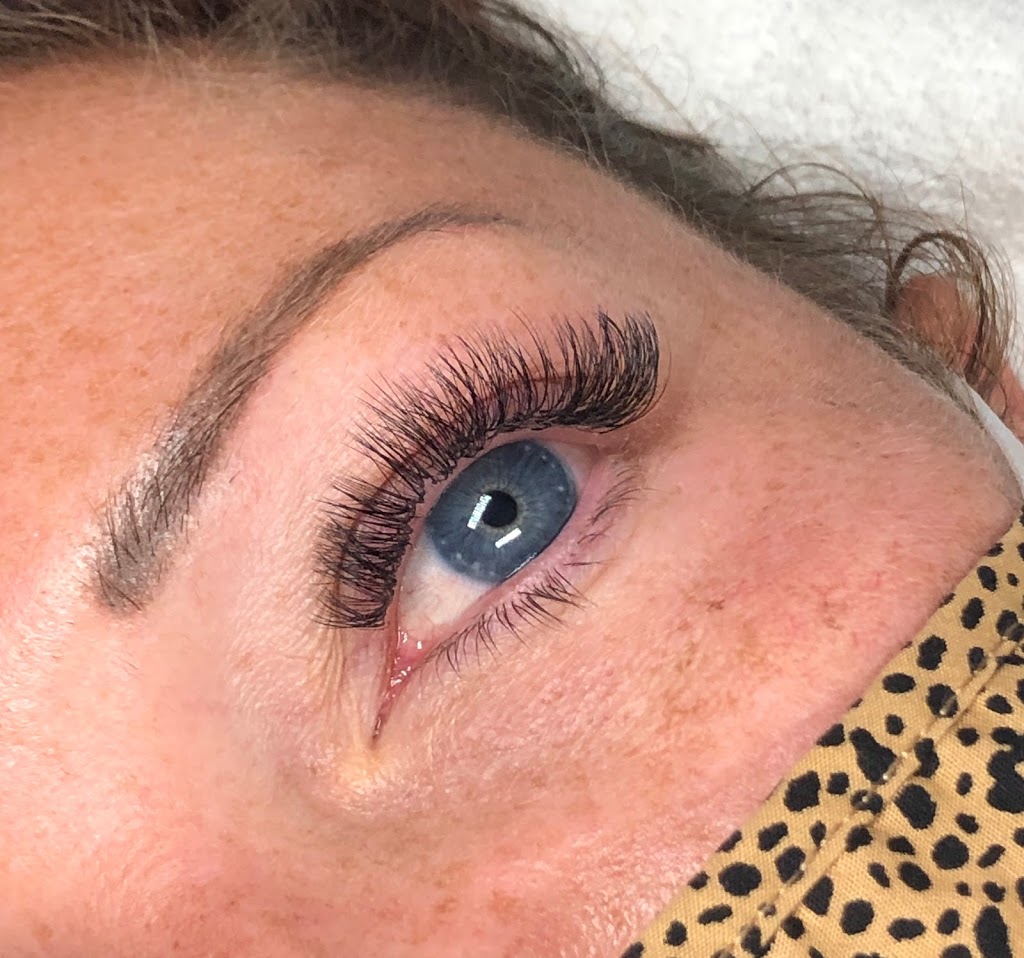 Bliss Lash Studio Brooklin | 125 Tremount St, Whitby, ON L1M 1G1, Canada | Phone: (289) 314-2240