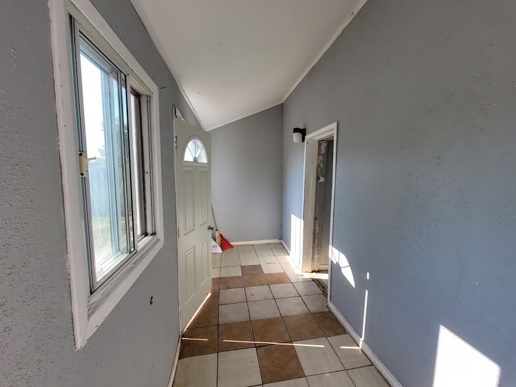 Bakers Painting | 86 Dundas St E, Belleville, ON K8N 1C1, Canada | Phone: (613) 449-0315