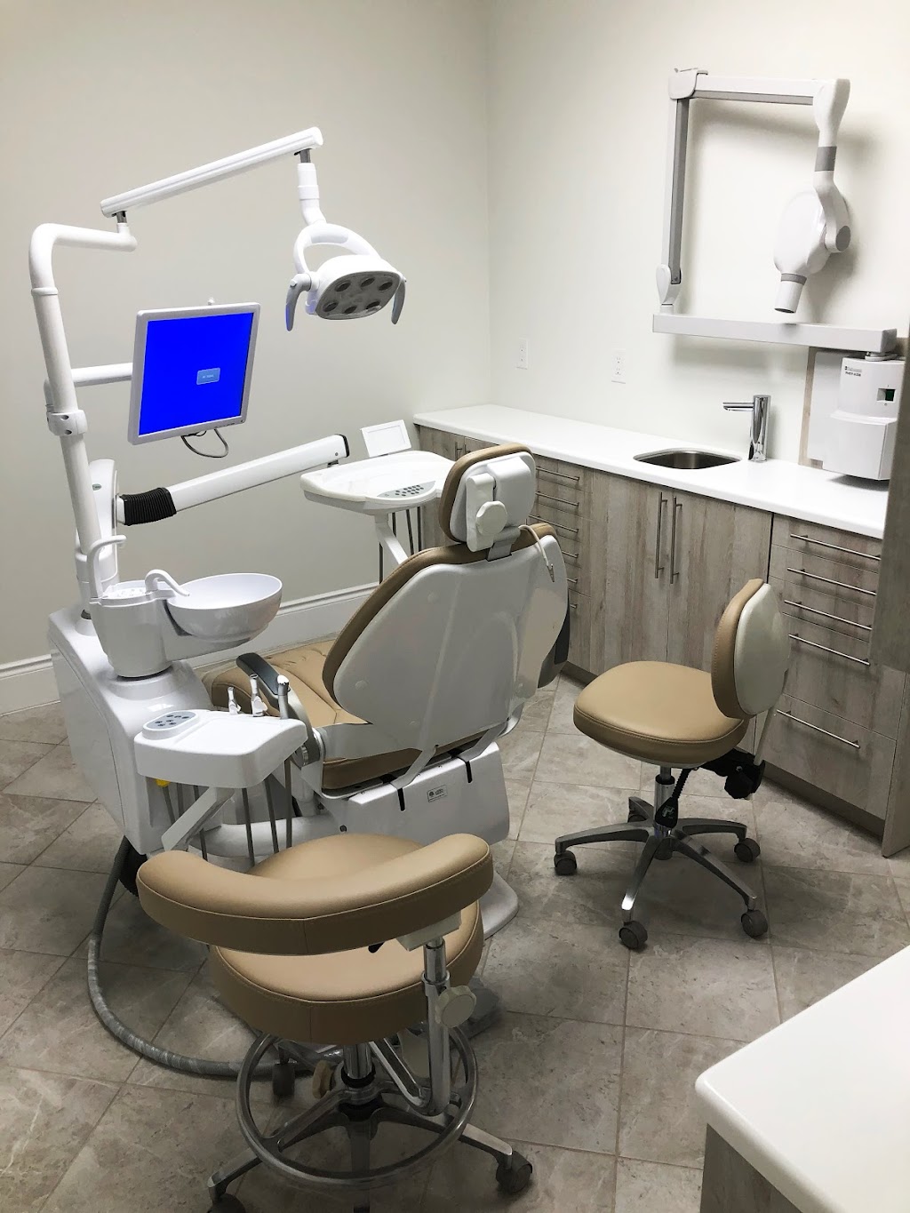Dental Centre on Sheppard W. /Dr.Olha Shender | 638 Sheppard Ave W Unit 216, North York, ON M3H 2S1, Canada | Phone: (647) 343-8553