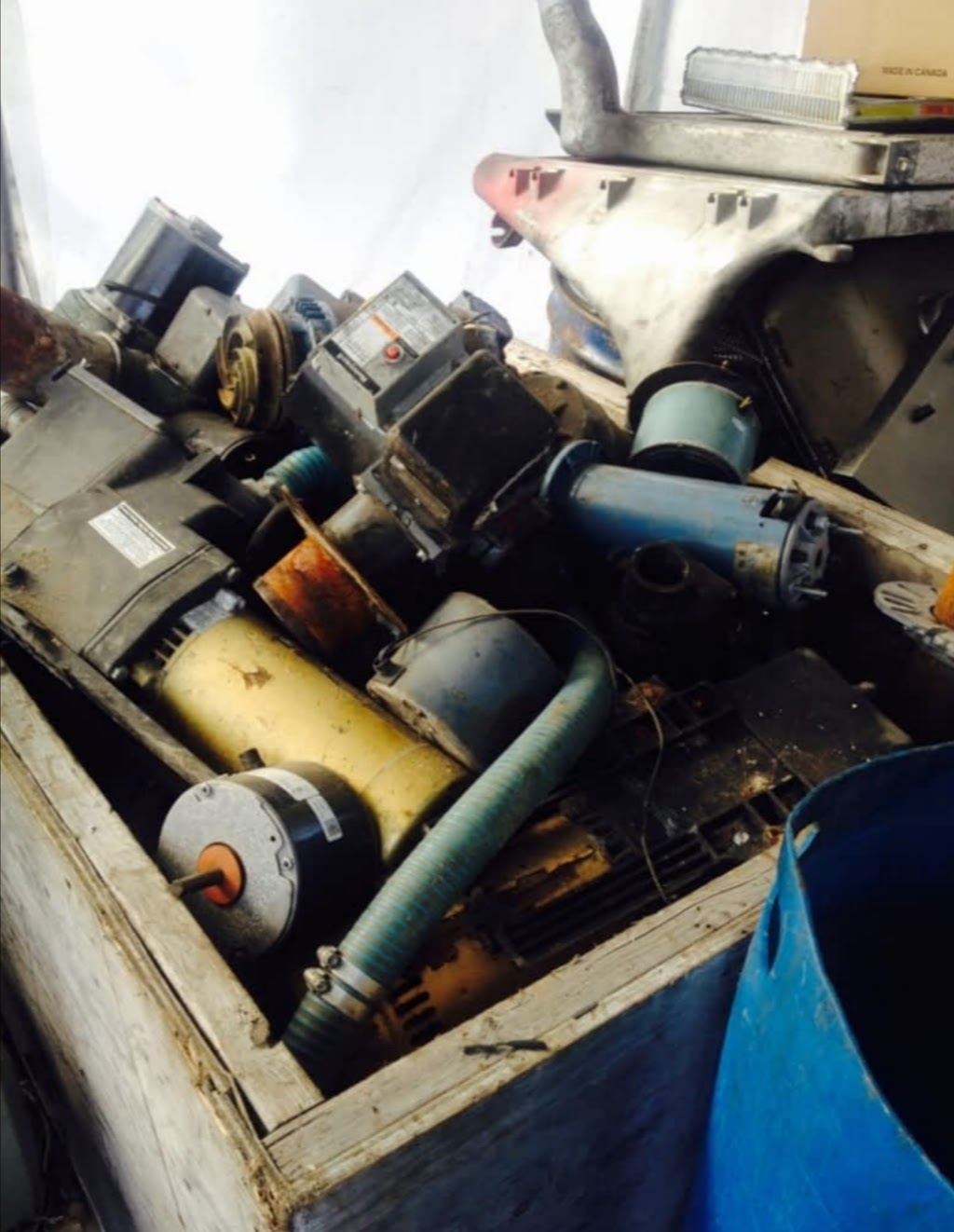 Recyclage TC | 910 Rue Daunais, Saint-Bruno-de-Montarville, QC J3V 6P4, Canada | Phone: (514) 686-0998