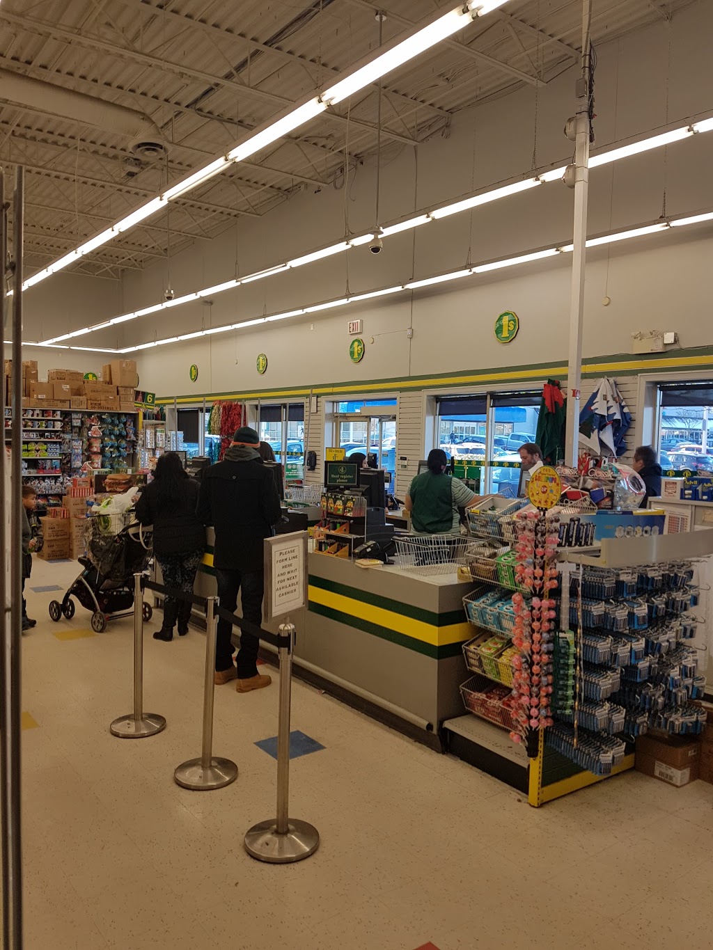 Dollarama | Kings Cross Building, 7488 King George Blvd, Surrey, BC V3W 0H9, Canada | Phone: (604) 635-0425