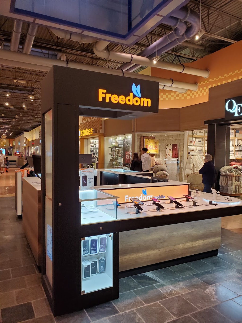 Freedom Mobile | 261055 Crossiron Blvd, Rocky View No. 44, AB T4A 0G3, Canada | Phone: (403) 441-0331