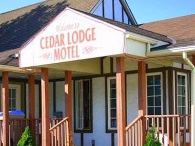 Cedar Lodge Motel | 157 Huron Rd, Goderich, ON N7A 2Z7, Canada | Phone: (519) 524-8379