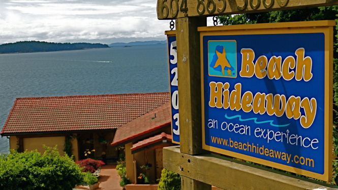 Beach Hideaway B&B | 5203 Sunshine Coast Hwy, Sechelt, BC V0N 3A2, Canada | Phone: (604) 885-3031