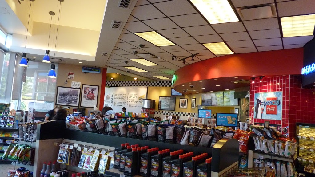Triple Os | 2095 Clearbrook Rd, Abbotsford, BC V2T 2X1, Canada | Phone: (604) 852-9638