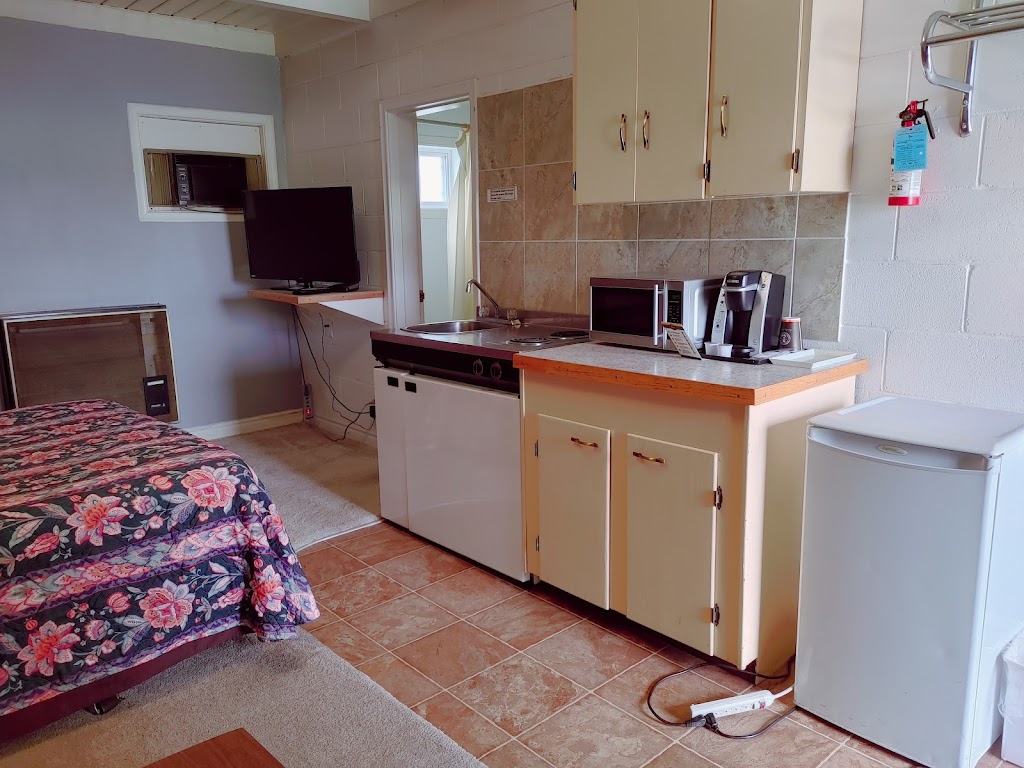 Kootenay Country Inn | 1111 Cranbrook St N, Cranbrook, BC V1C 3S4, Canada | Phone: (778) 517-5888