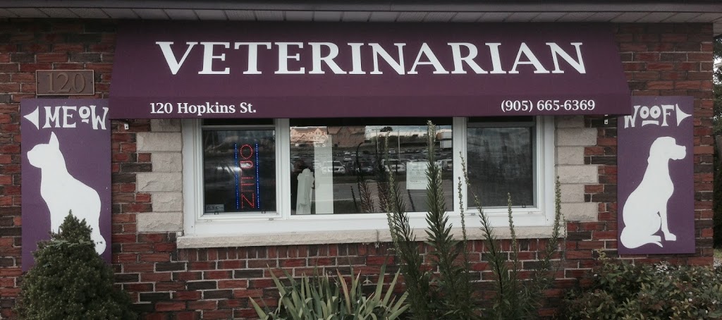 King Hopkins Pet Hospital | 120 Hopkins St, Whitby, ON L1N 2B7, Canada | Phone: (905) 665-6369
