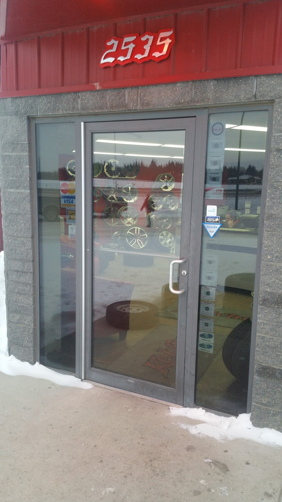 Kelvins Wheel | 2535 Dudley St, Saskatoon, SK S7M 5V3, Canada | Phone: (306) 955-5552