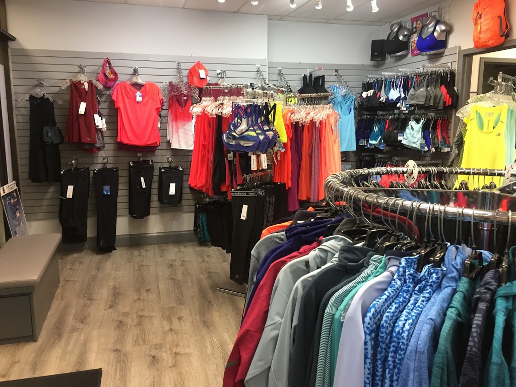 The Runners Shop | 180 Bloor St W, Toronto, ON M5S 2V6, Canada | Phone: (416) 923-9702