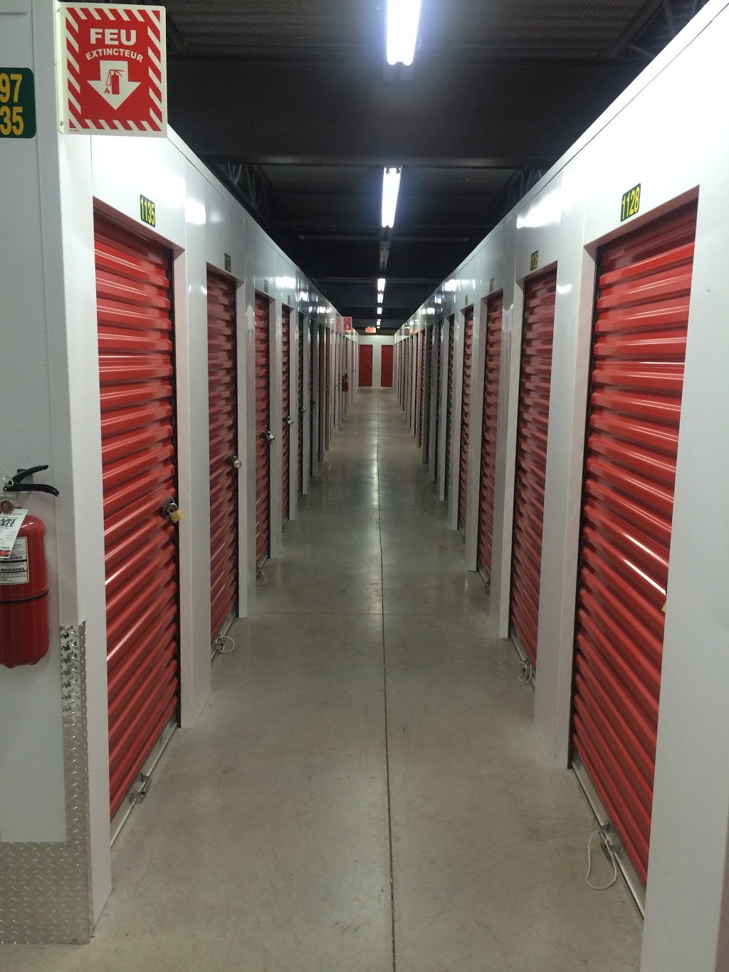 Depotium Mini-Entrepôt - Pointes-aux-Trembles | 15949 Rue Sherbrooke E, Pointe-aux-Trembles, QC H1A 1E3, Canada | Phone: (514) 700-5141 Depotium Mini-Entrepôt - Pointes-aux-Trembles | 15949 Rue Sherbrooke E, Pointe-aux-Trembles, QC H1A 1E3, Canada | Phone: (514) 700-5141