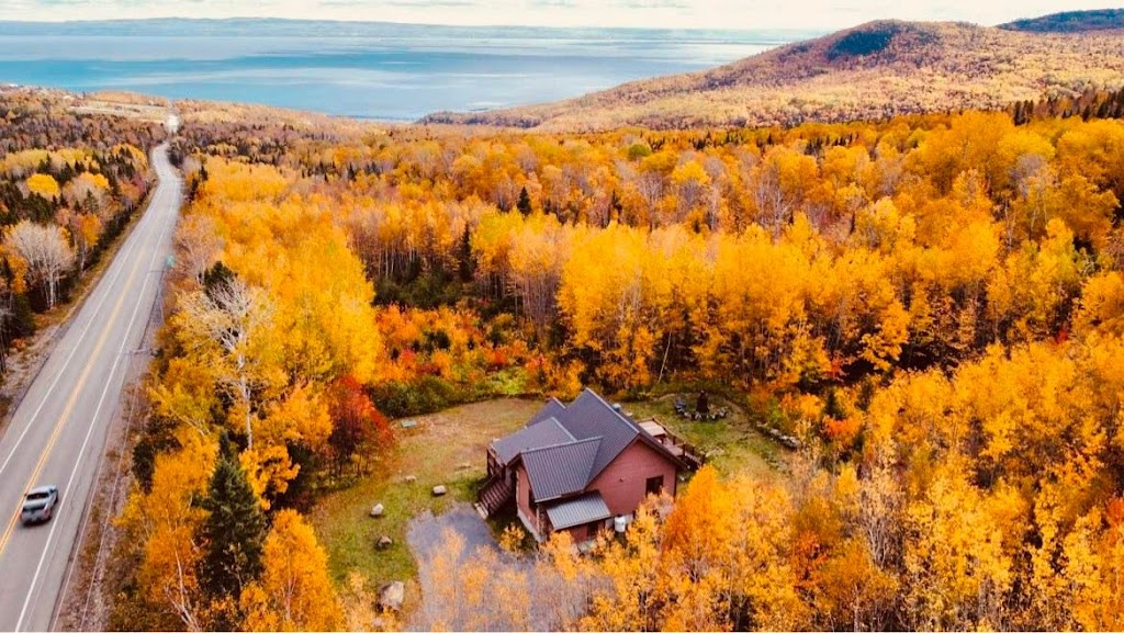 LAbri St-François | 230 Rue Principale, Petite-Rivière-Saint-François, QC G0A 2L0, Canada | Phone: (514) 880-1177