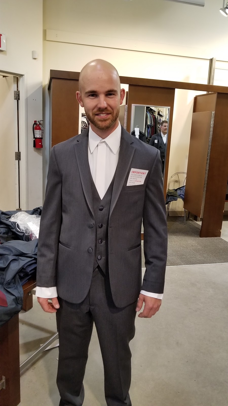 Tip Top (Tailors since 1909) | 620 Earl Grey Dr d1, Kanata, ON K2T 1H6, Canada | Phone: (613) 599-8130