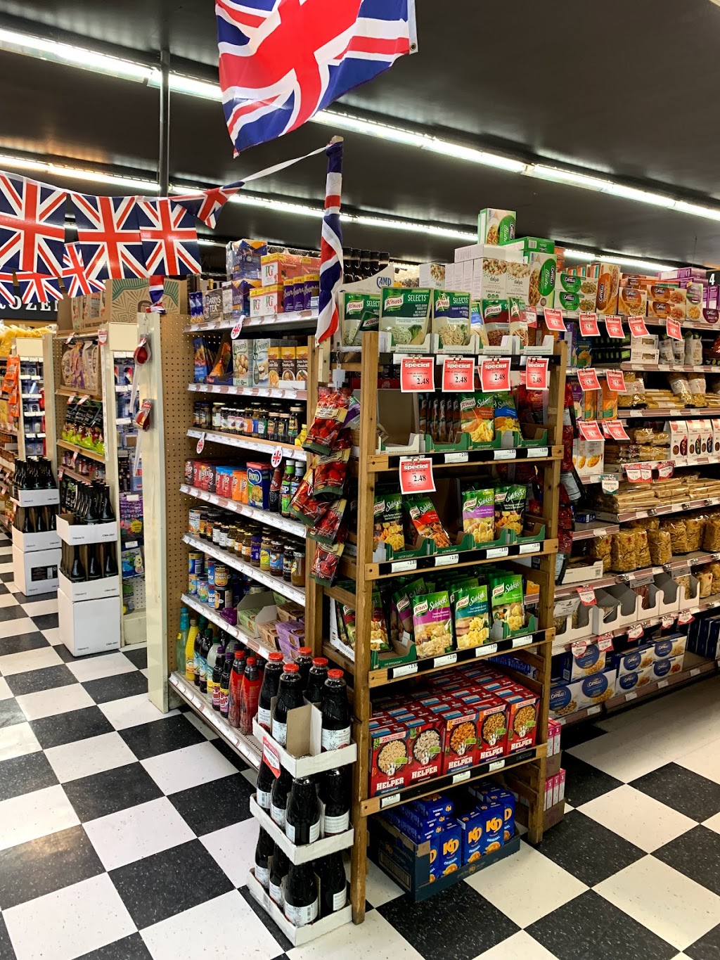 Queensdale Market | 3030 Lonsdale Ave, North Vancouver, BC V7N 3J5, Canada | Phone: (604) 987-6644