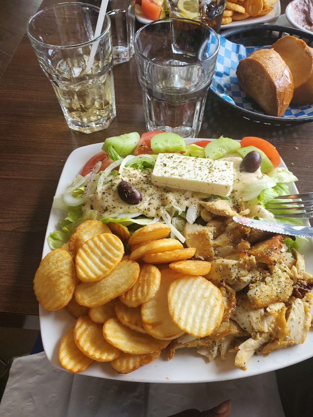 Marathon Souvlaki | 3313 Bd des Sources, Dollard-des-Ormeaux, QC H9B 1Z6, Canada | Phone: (514) 421-5825