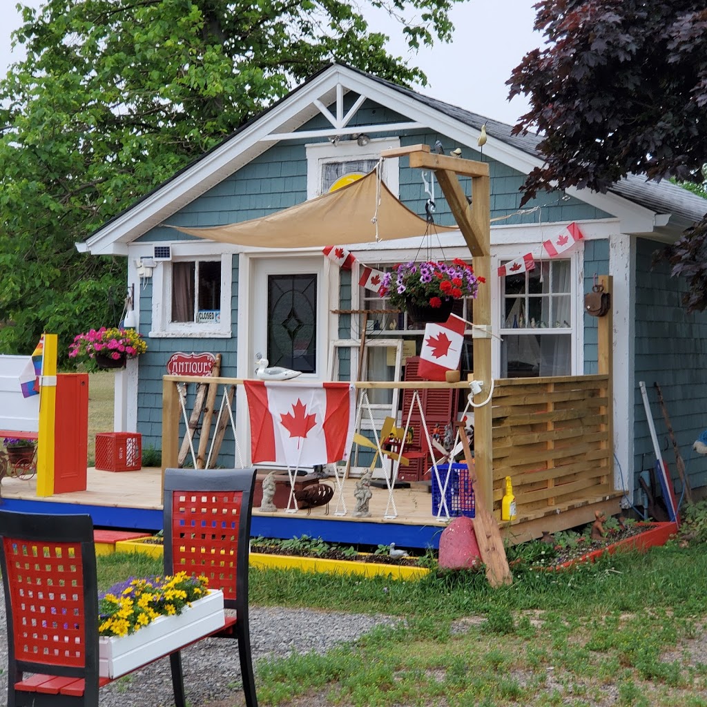 Watch Your Head Antiques & Collectibles | 3821 Route 535, Cocagne, NB E4R 3E8, Canada | Phone: (506) 871-5756