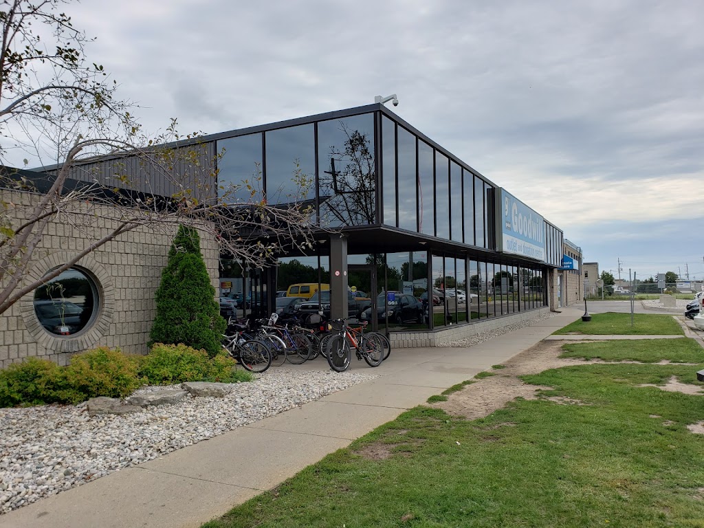 Goodwill Outlet Store & Donation Centre | 3410 White Oak Rd, London, ON N6E 2Z9, Canada | Phone: (519) 685-5389