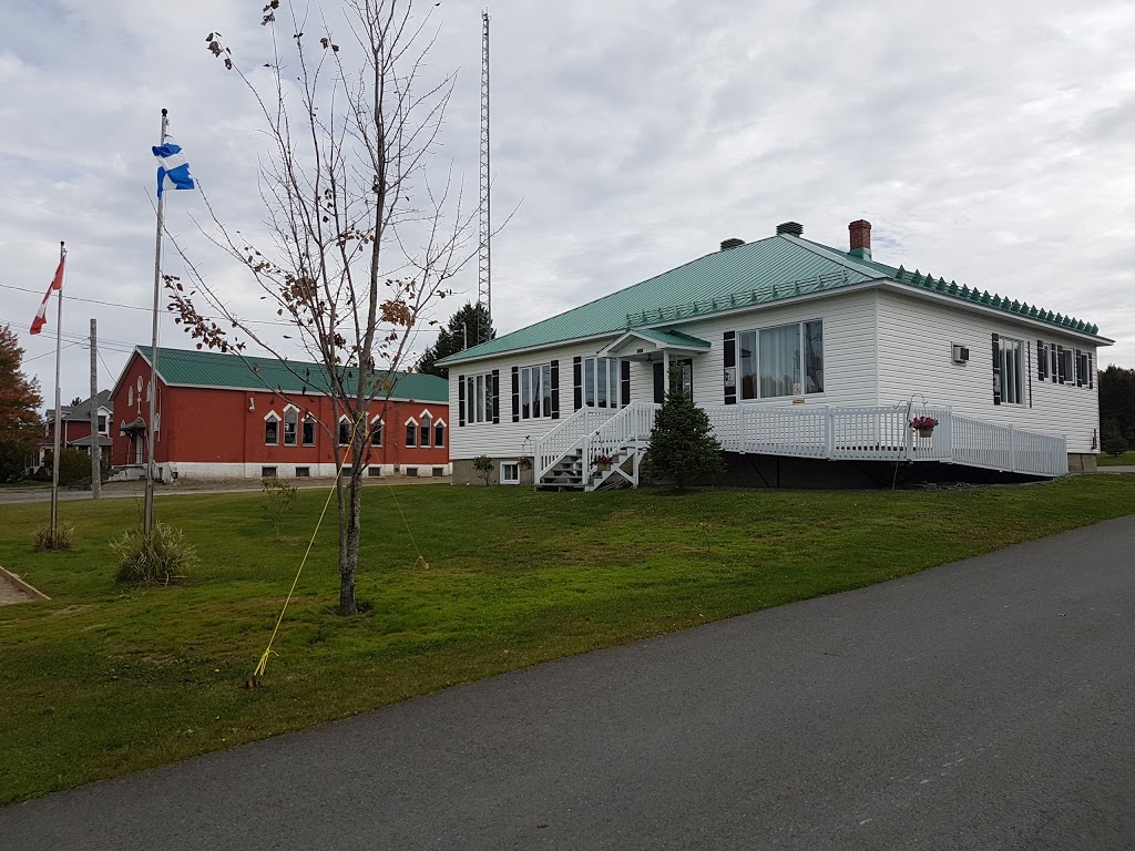 Saints-Martyrs-Canadiens | 13 Chemin du Village, Saints-Martyrs-Canadiens, QC G0P 1A1, Canada | Phone: (819) 344-5171