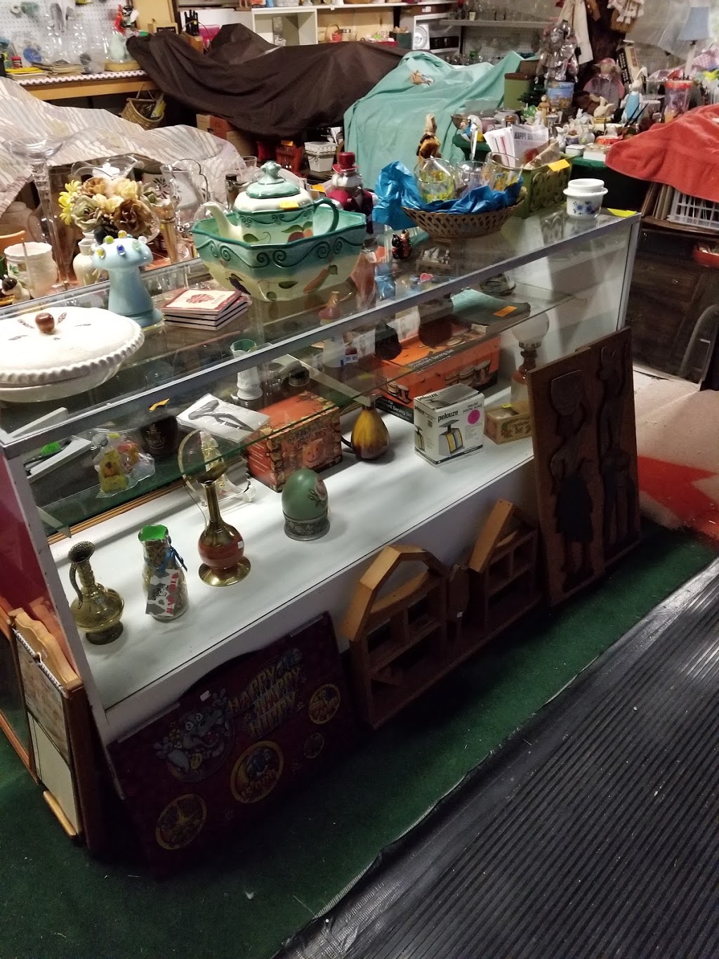 Firefly Flea & Farmers Market | 1720 Kirkfield Rd, Kirkfield, ON K0M 2B0, Canada | Phone: (705) 883-8333
