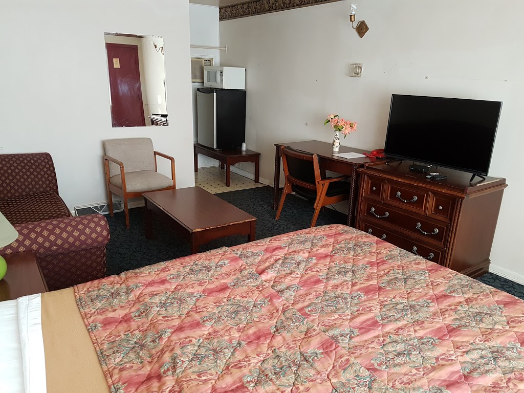 Capri Motel | 629 Main St W, Port Colborne, ON L3K 5V4, Canada | Phone: (905) 835-5474