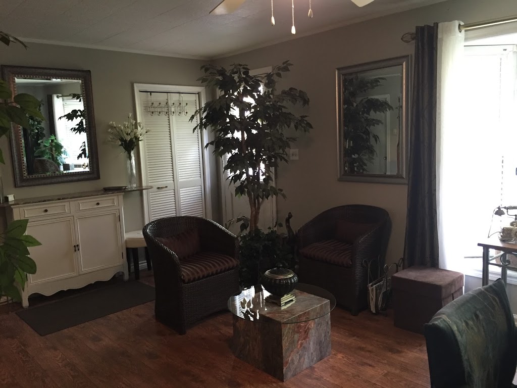 Inas Hair Styles | 100 Riverview Beach Rd, Pefferlaw, ON L0E 1N0, Canada | Phone: (705) 437-2796