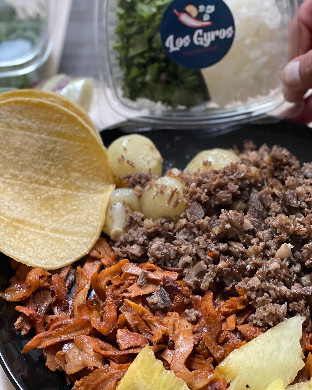 Los Gyros | 816 Sheppard Ave W, North York, ON M3H 2T1, Canada | Phone: (416) 638-7777