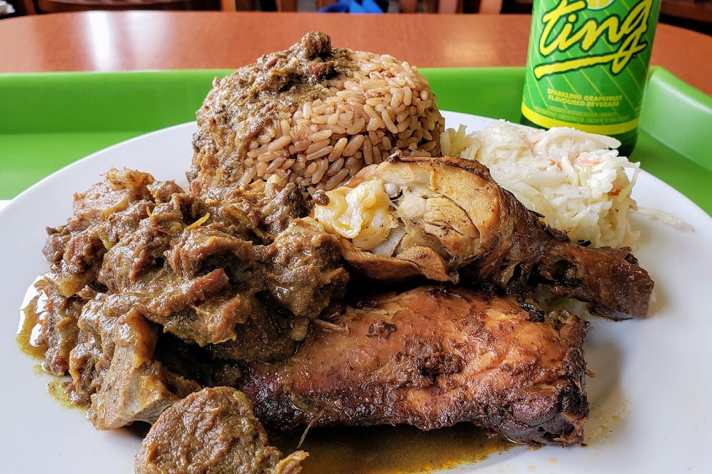 Alberts Real Jamaican Foods | 542 St Clair Ave W, Toronto, ON M6C 2R6, Canada | Phone: (416) 658-9445