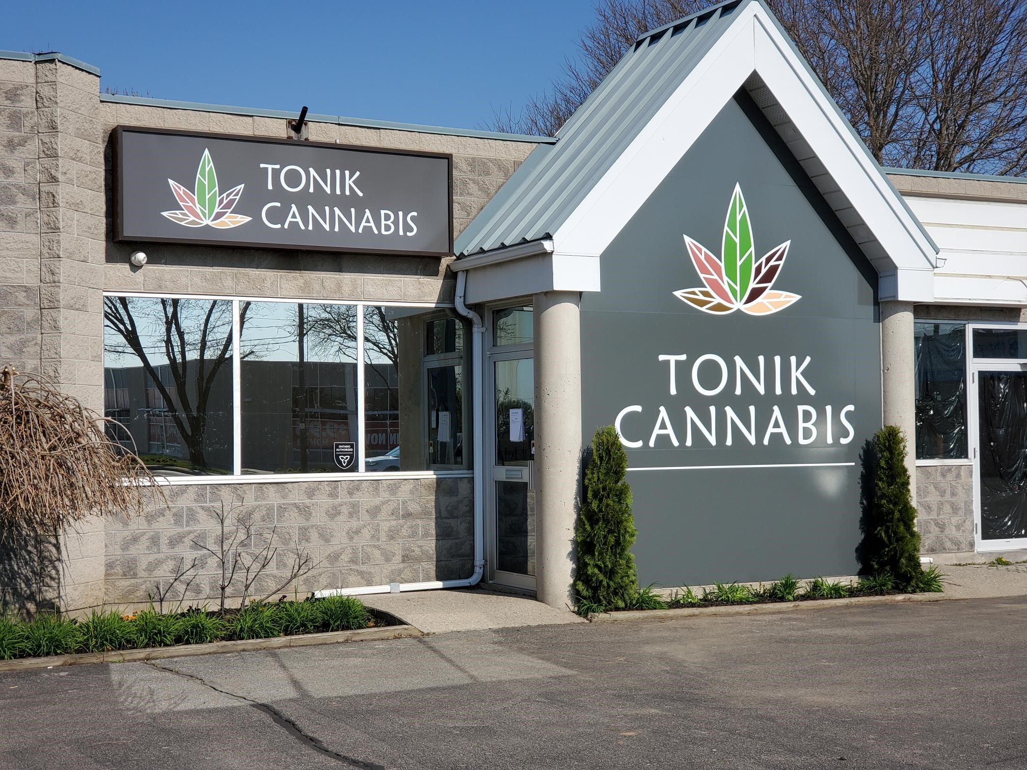Tonik Cannabis | 560 West St Unit B, Brantford, ON N3R 6M7, Canada | Phone: (519) 304-5040