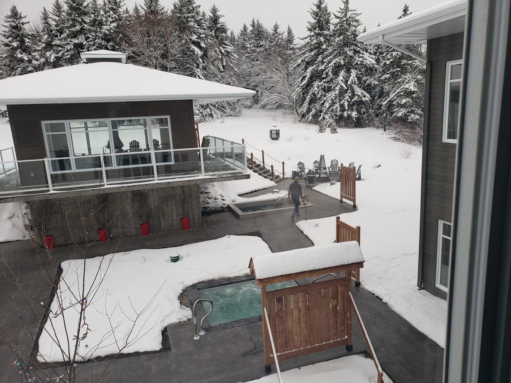 Le Sainte-Hélène, auberge & spa nordique | 442 rue de lÉglise, Sainte-Hélène-de-Chester, QC G0P 1H0, Canada | Phone: (819) 202-0202