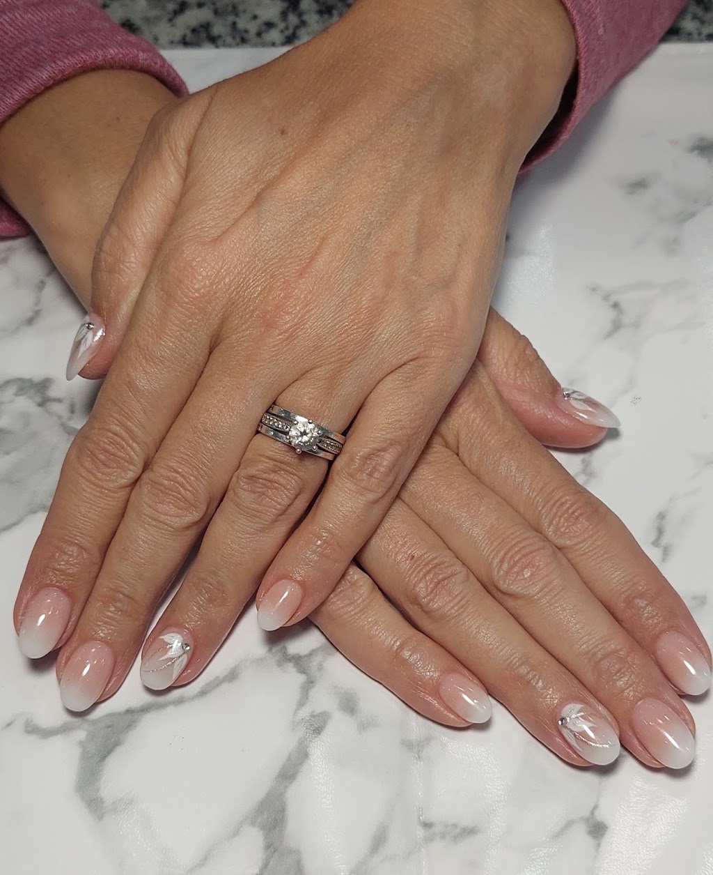 Ongles luna | 490 Rue du Rubanier, Granby, QC J2H 2R8, Canada | Phone: (450) 775-0941