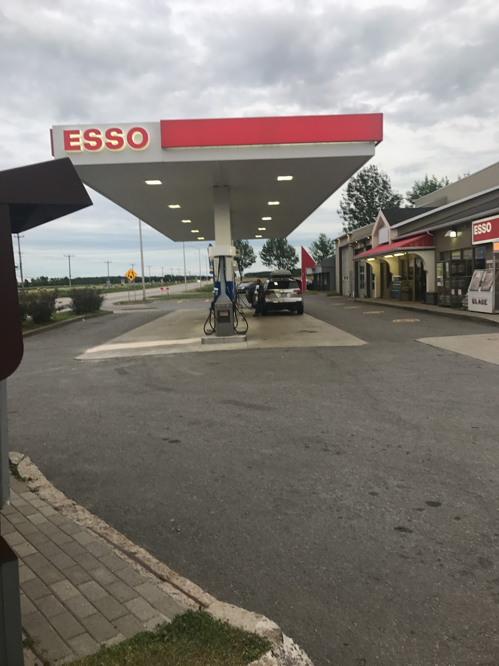 Esso | 991 Route de Fossambault, Saint-Augustin-de-Desmaures, QC G3A 1W8, Canada | Phone: (418) 878-3577