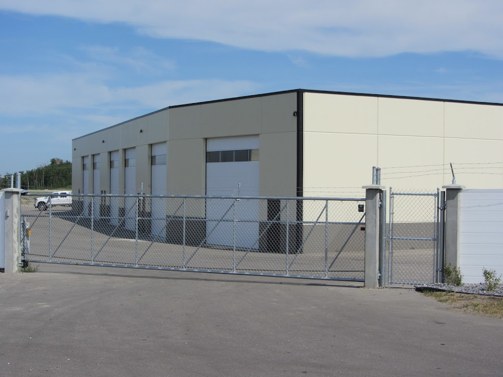 Garage World | 5217 Duncan Ave, Queen Elizabeth II Highway, Blackfalds, AB T0M 0J0, Canada | Phone: (403) 506-3373