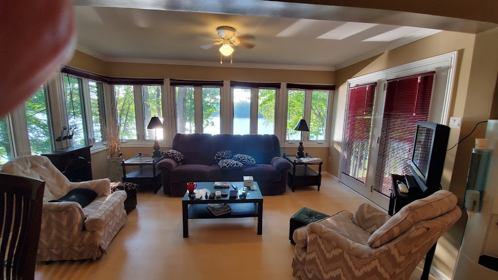 Greens Lake House | 19 Fire Rte 296, Gooderham, ON K0M 1R0, Canada | Phone: (416) 721-5585