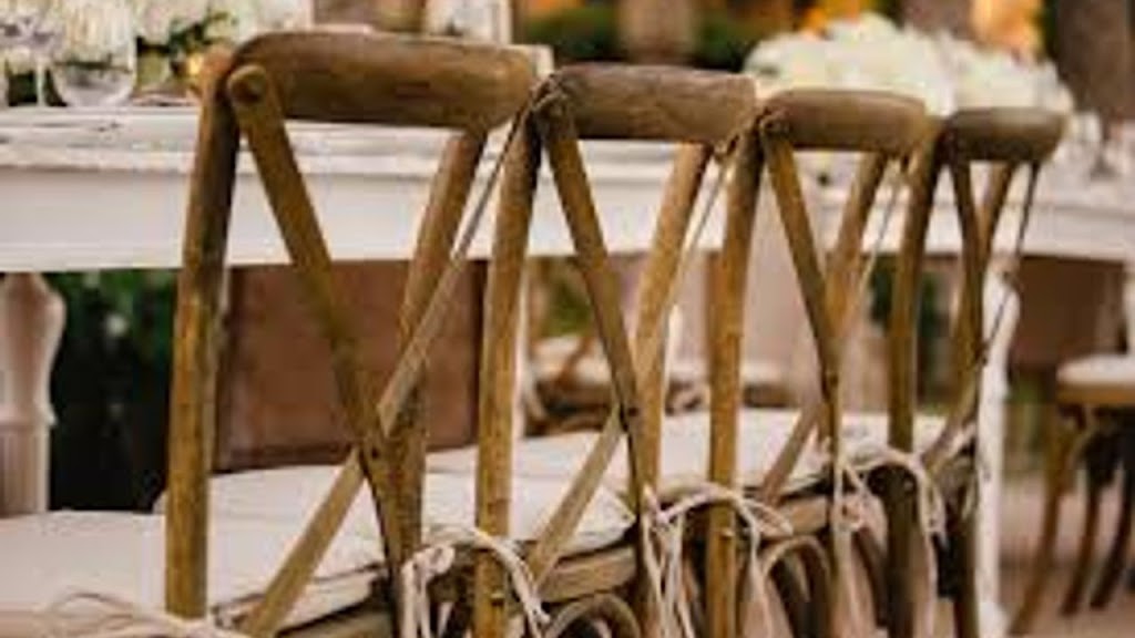 Exquisite Decor Event Rentals | 134 Raglan St S, Renfrew, ON K7V 1R1, Canada | Phone: (613) 627-2601