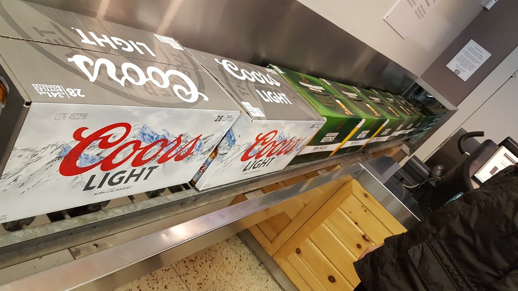 Beer Store 2056 | 2425 Truscott Dr, Mississauga, ON L5J 2B4, Canada | Phone: (905) 822-4411