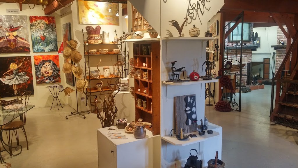la | 7330 Chem. Royal, Saint-Laurent-de-lÎle-dOrléans, QC G0A 3Z0, Canada | Phone: (418) 828-9300