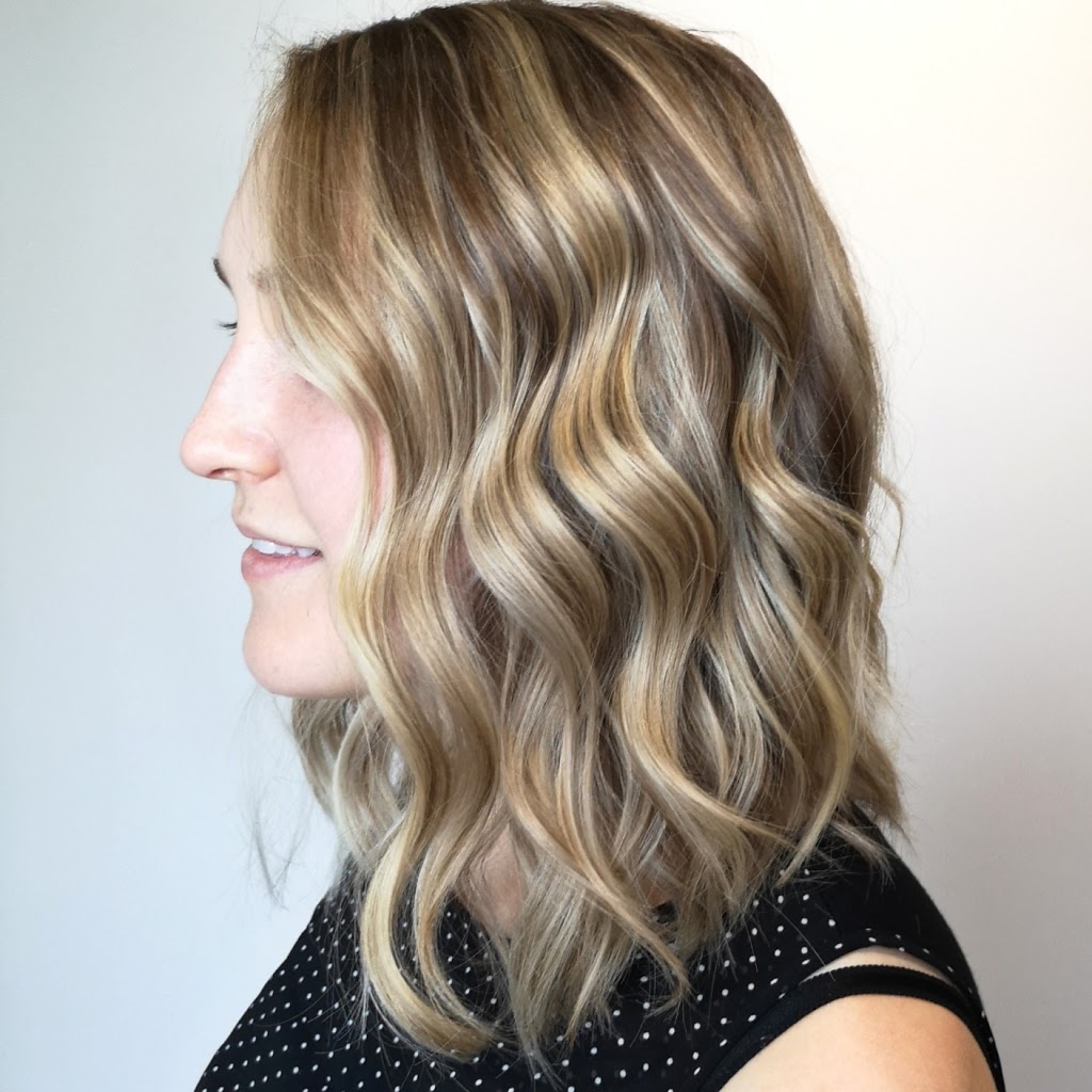 Hair Studio Midland | 727 William St, Midland, ON L4R 4Y5, Canada | Phone: (705) 956-0956