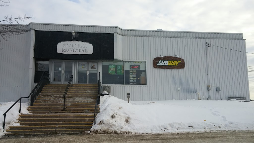 Sportium municipal st tite | 425 Boulevard St Joseph, Saint-Tite, QC G0X 3H0, Canada | Phone: (418) 365-5165